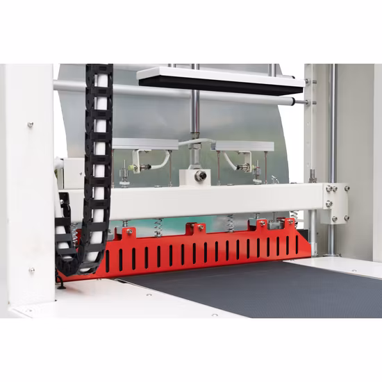 Macchina semiautomatica termoretraibile per avvolgimento di film termoretraibile a tunnel